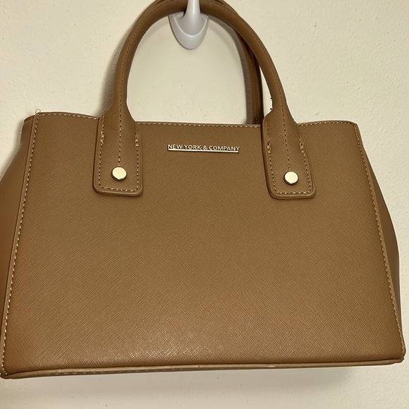 New York & Company small square satchel handbag beige inside pockets - Picture 1 of 6
